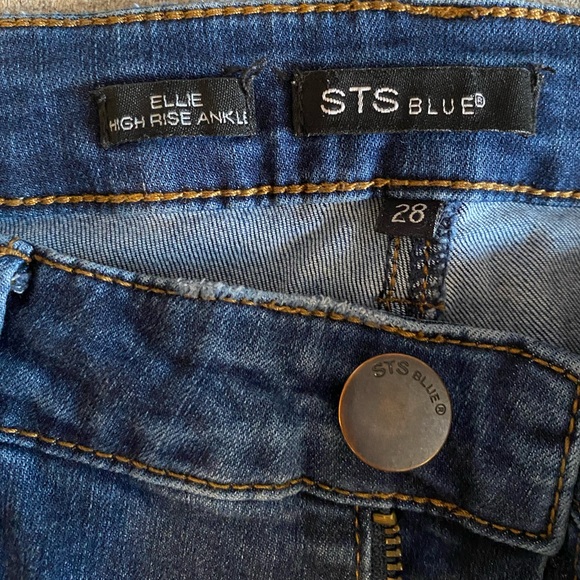 STS blue jeans - from Nordstrom - size 28! - Picture 4 of 5